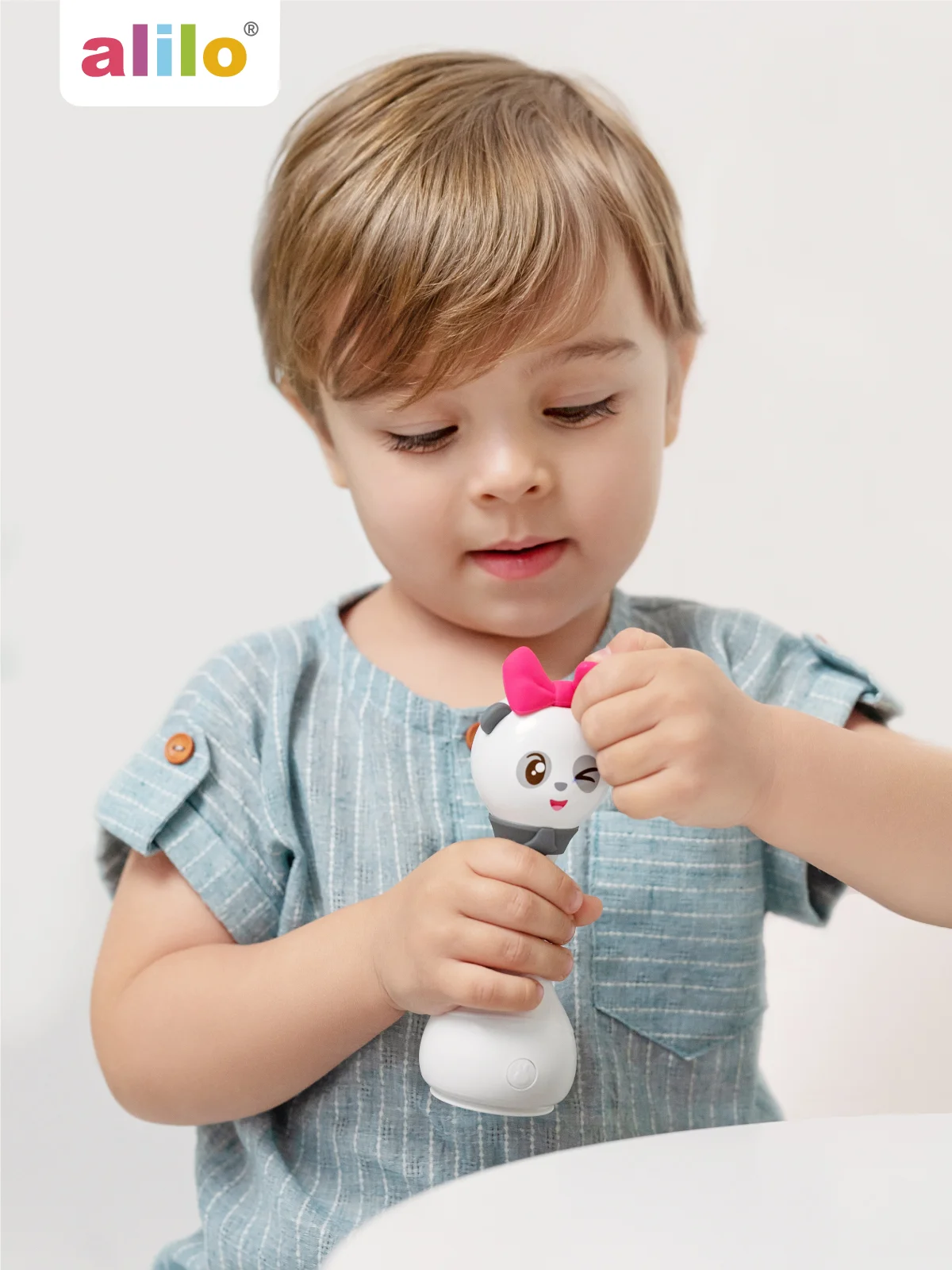 Белый интерактивная музыкальная игрушка Малышарик Пандочка alilo R1