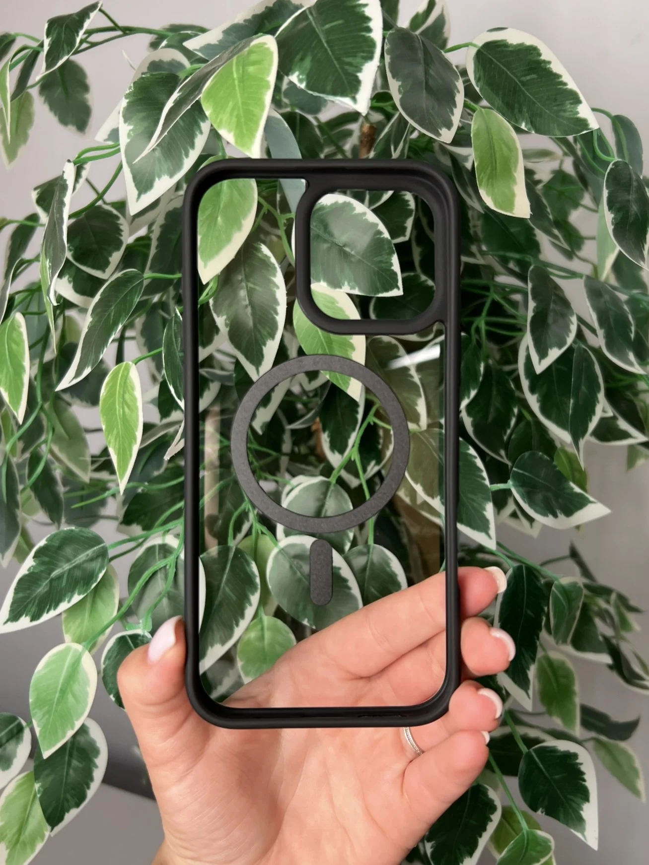 Угольный прозрачный чехол для Apple iPhone 16 Pro MAX с силиконовым кантом Crystal Case