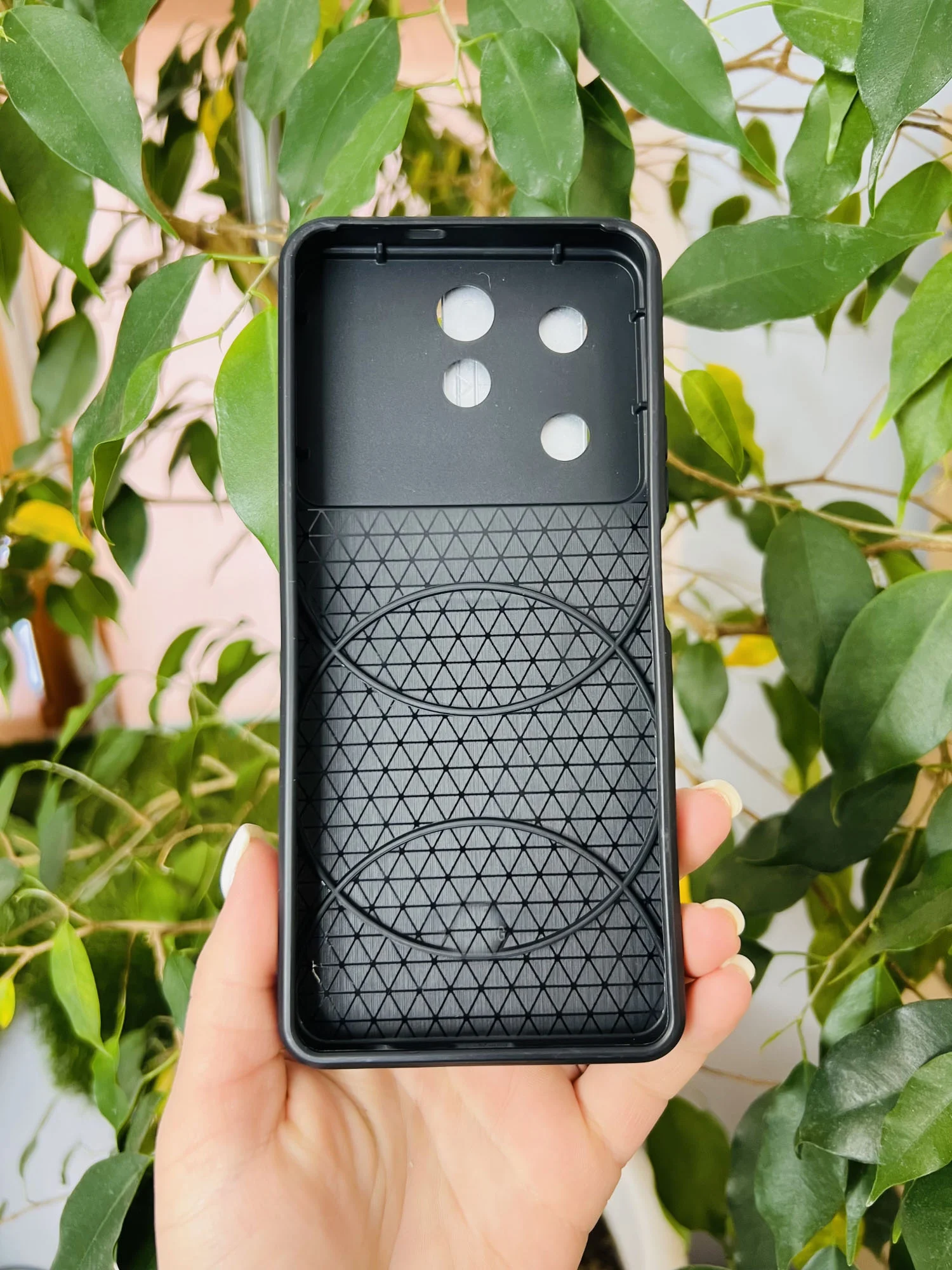 Серебряный чехол противоударный для Infinix Hot 40 и 40 Pro/Инфиникс Хот 40 и 40 Про с защитой камеры