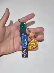 Коричневый брелок змея отчертенка