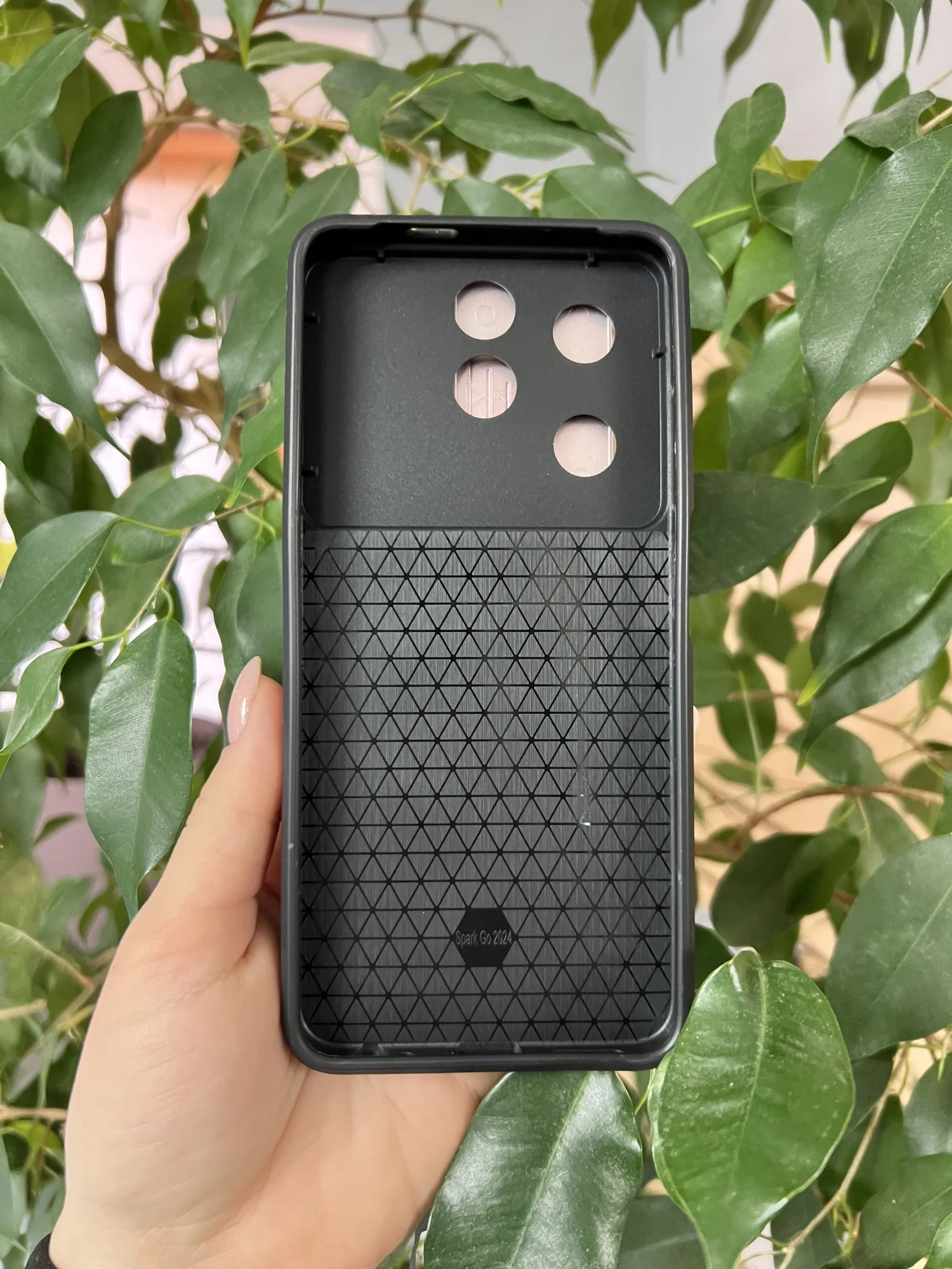 Красный чехол противоударный armors для Tecno Spark GO 2024 и Spark 20 и Spark 20C и Pop 8