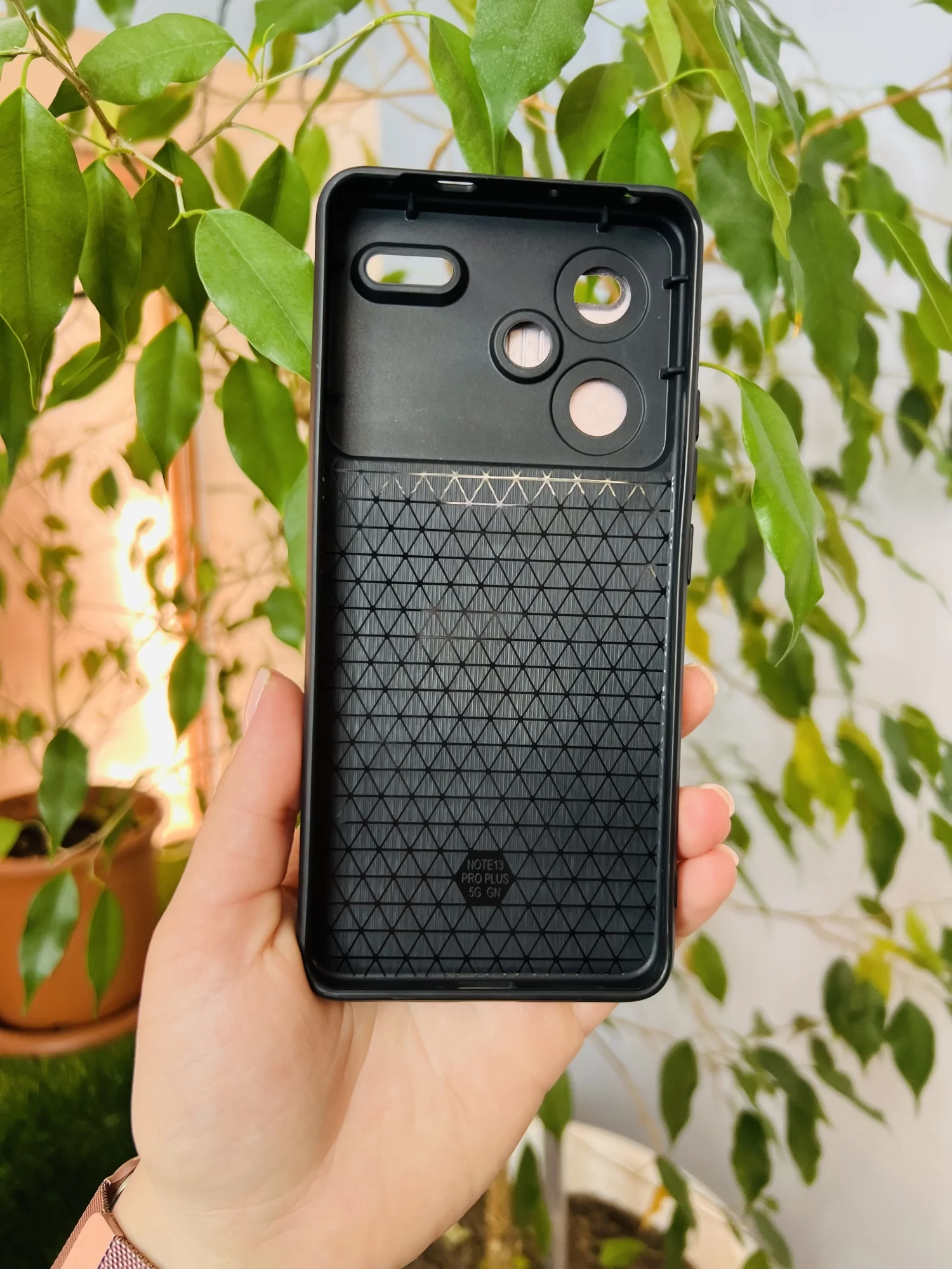 Красный чехол противоударный armors для Xiaomi Redmi Note 13 Pro Plus / Редми Нот 13 Про Плюс