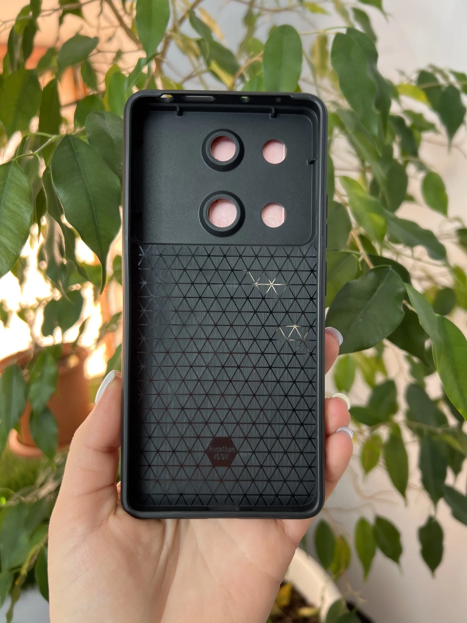 Красный чехол противоударный для Xiaomi Redmi Note 13 Pro 4G и Poco M6 Pro 4G
