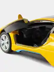 Желтый масштабная модель авто 1:36 BMW i8