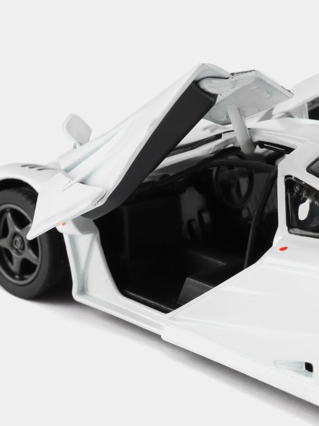 Белый масштабная модель авто 1:34 MCLAREN F1 GTR 1995