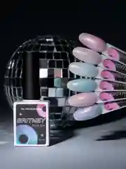 Цветная база для гель-лака светоотражающая TNL Britney