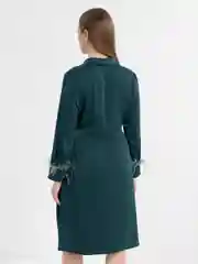 Зеленый платье вечернее с перьями