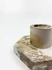 Золотой подсвечники для столовых свечей из гипса, 2 шт