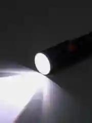 Аккумуляторный сверхяркий карманный фонарик с usb, металлический корпус с клипсой и линзой