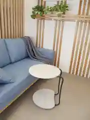 Белый столик подкатной АРНО