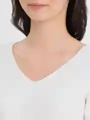 Белый женский свитер