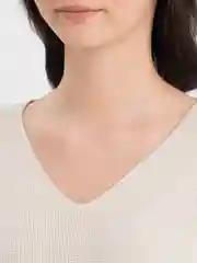 Бежевый женский свитер