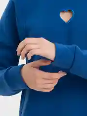 Синий женский свитшот с вырезом на груди