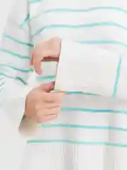 Женский свитер