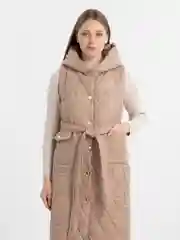 Бежевый жилет стёганый удлинённый