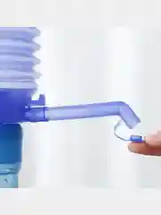 Простая помпа для воды ручная