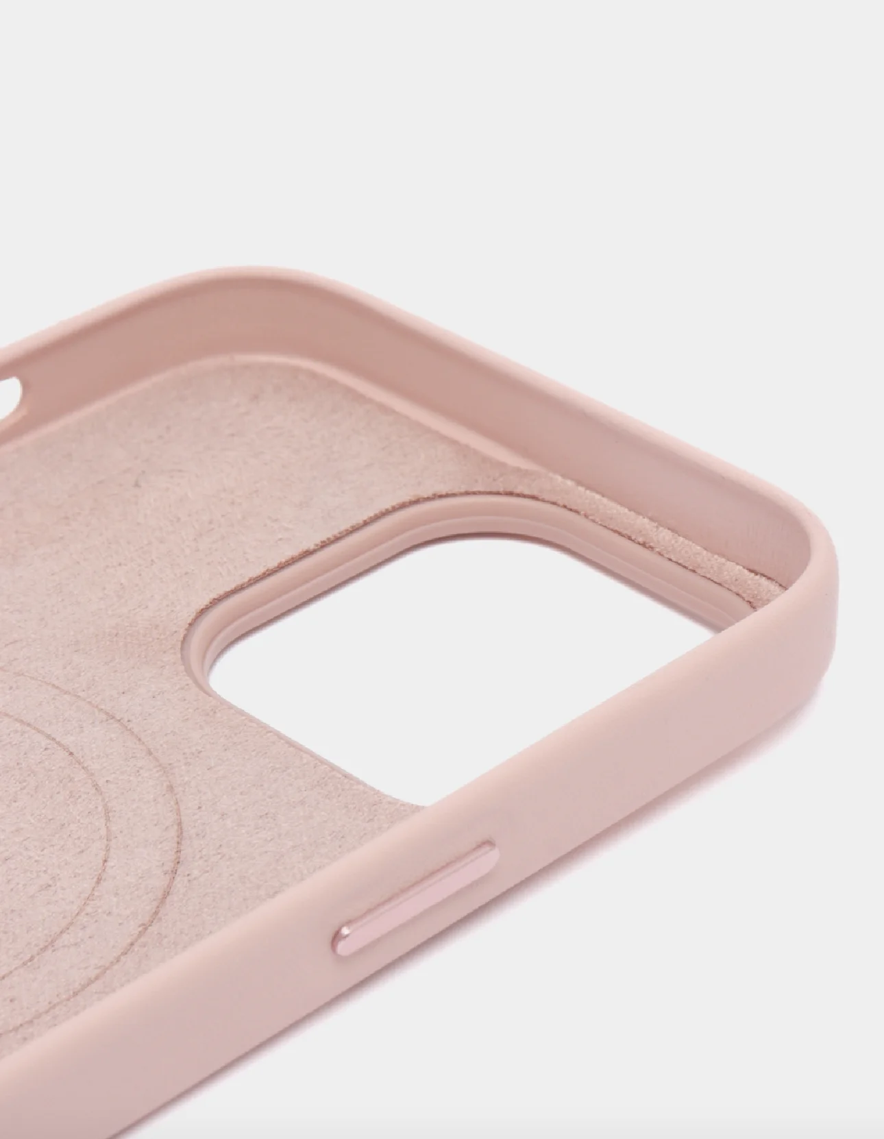 Розовый кожаный чехол Leather Case для iPhone 14 с функцией MagSafe