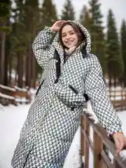 Белый куртка женская, удлиненная зимняя, демисезон