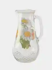 Желтый кувшин для воды, сока стекло