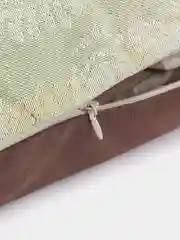 Оливковый подушка декоративная со съёмным чехлом на молнии . Размер 50/50