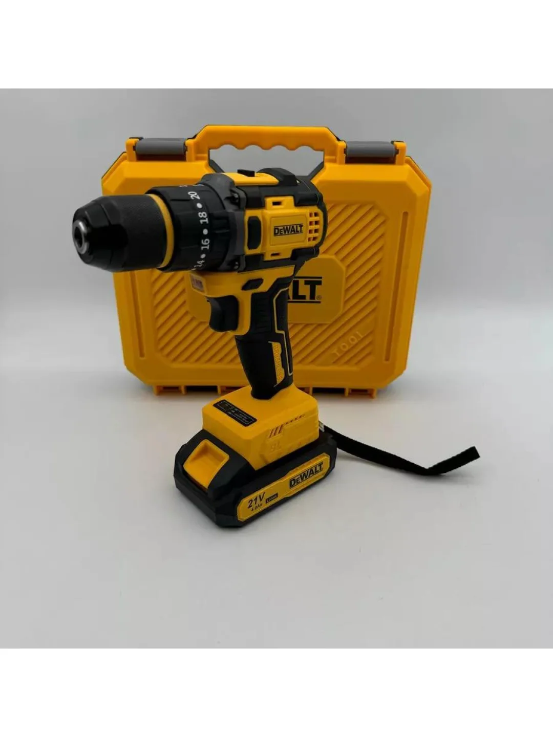 Горчичный дрель-шуруповерт аккумуляторный DeWalt, 21V / 48V с набором инструментов