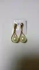 Серьги гвоздики, 4 вида