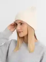 Бежевый шапка женская бини