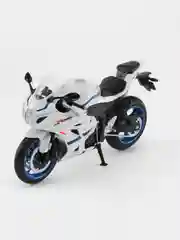 Мотоцикл металл. 1:12 Suzuki GSX-R1000, белый, в/к 7,1 х 11,7 х 20,6 см JB1251605