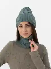 Тёмно-зелёный шапка со снудом