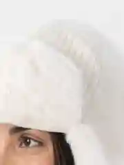 Молочный шапка ушанка женская, зимняя
