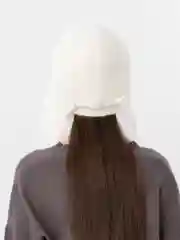 Молочный шапка ушанка женская, зимняя