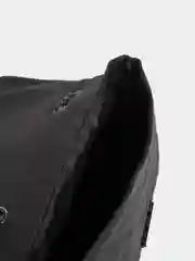 Сумка кросс-боди на цепочке