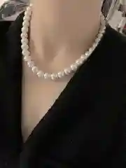 Жемчужное ожерелье на шею