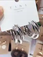 Серьги крупные, объемные, кольца