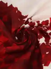 Алый комплект постельного белья 1,5 спальный ,Состав ткани - поплин (хлопок 90%,полиэстер-10%)