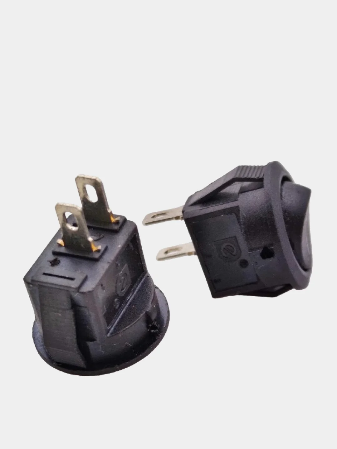 Черный набор выключателей клавишных 250В MICRO круглых, 3А (2с) 10 штук