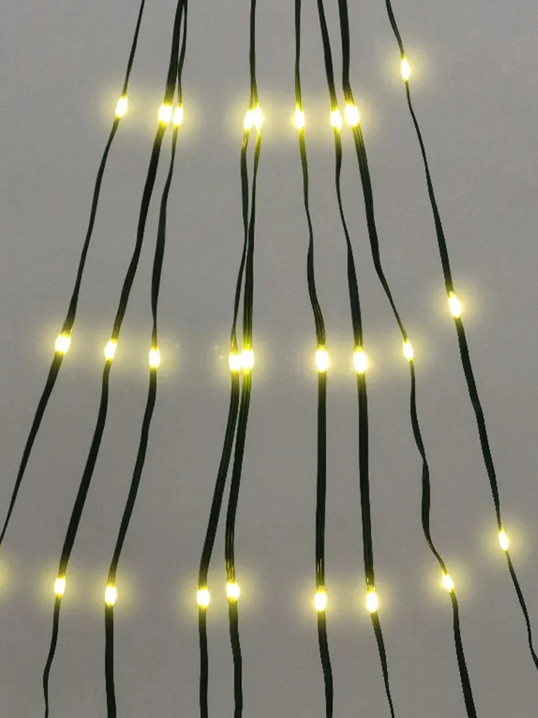 Гирлянда из росы с макушкой "Звезда" Neon-Night, 9 нитей х 2м, 200LED, теплый белый, 230В