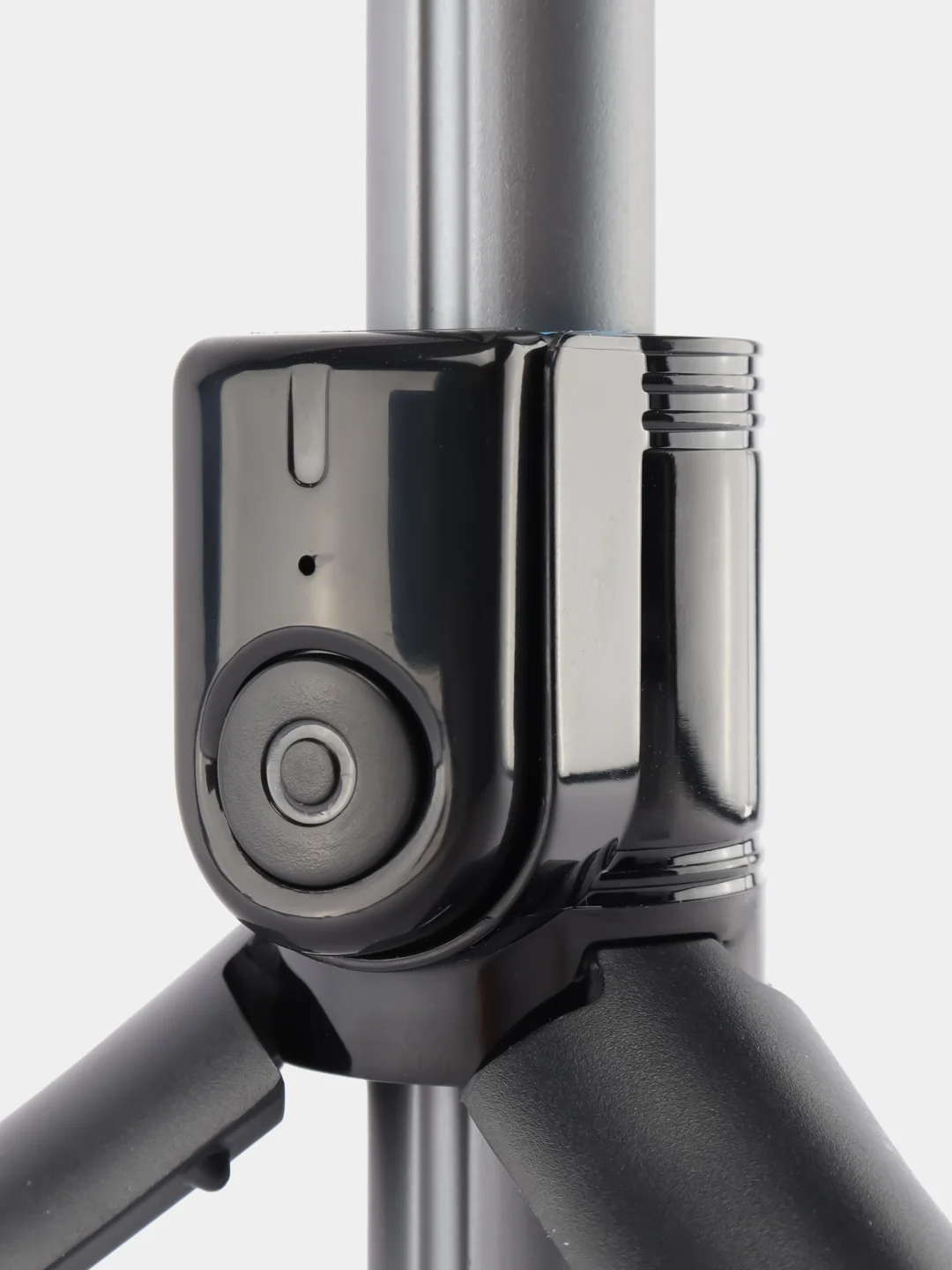 Монопод-трипод  для телефона, штатив, селфи палка Bluetooth BOROFONE BY7