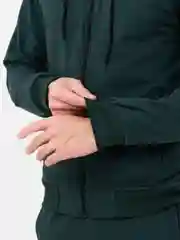 Зеленый костюм спортивный