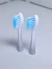 Белый насадки сменные для электрической зубной щетки ,Sonic Toothbrush X-3 2 шт