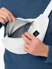 Белый поясная сумка