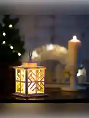 Декоративный фонарь со свечкой Neon-Night, белый корпус, 10,5х10,5х24 см, теплый белый