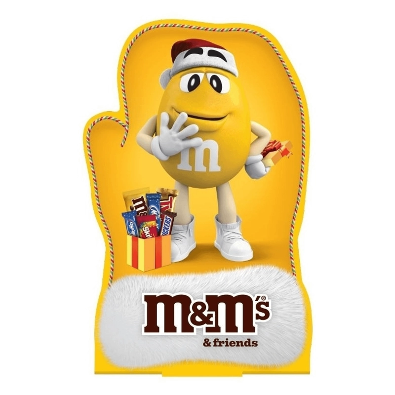 Сладкий подарок M&M's & Friends Варежка на Новый Год, набор конфет M&M's, Skittles, Snickers, Milky Way, Twix 167г