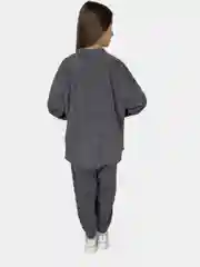 Зеленый костюм женский