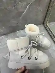 Белый угги женские,  барашки