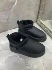 Черный женские угги
