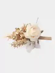 Коралловый меланж бутоньерка для жениха на свадьбу