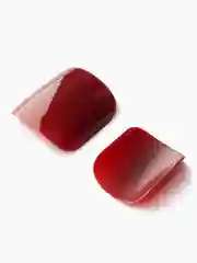 Бордовый накладные ногти педикюр