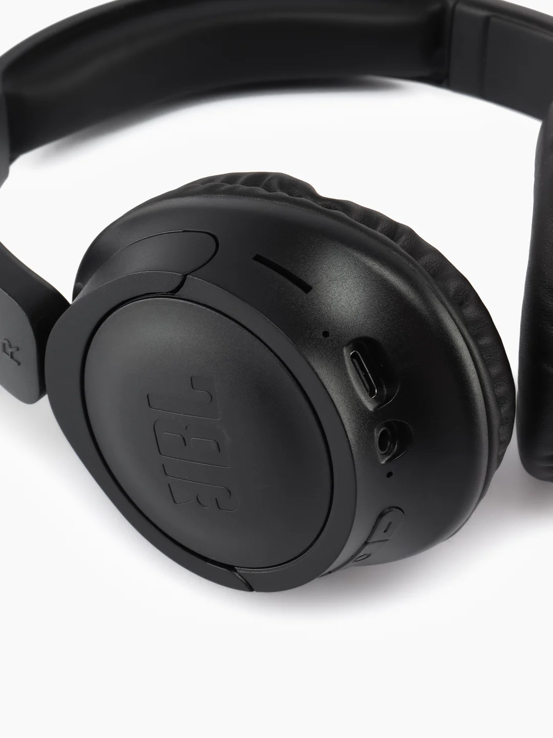 Черный беспроводные наушники JBL Tune 1100