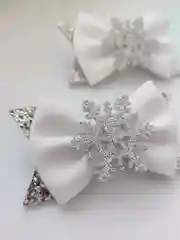 Белый бантики снежинка, нежные бантики
